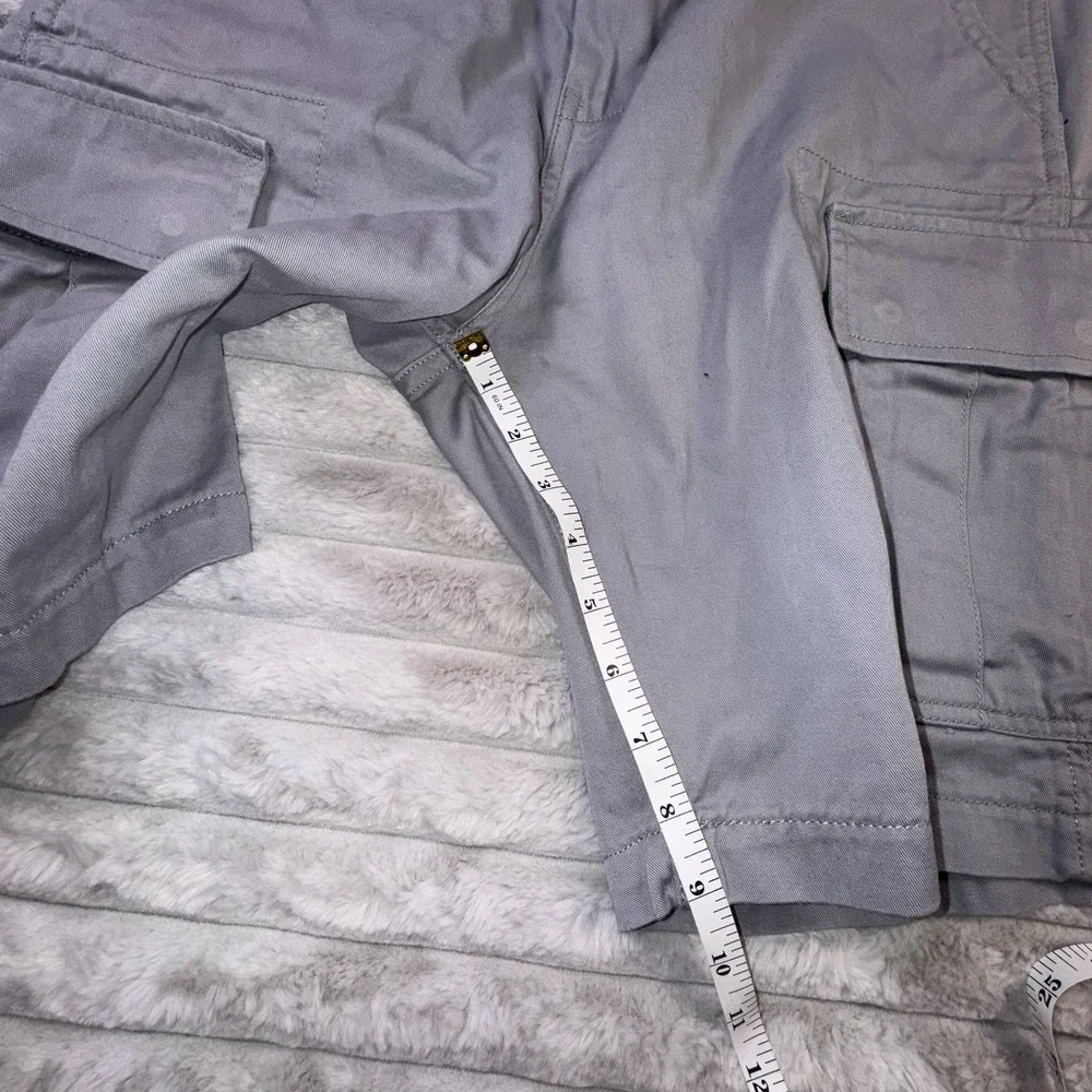 Levi's Cargo Shorts Men's 30 x9‎ Gray Outdoor Hiking Military Grunge Skater Y2K